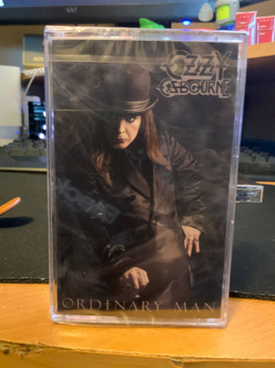 Ozzy Osbourne – Ordinary Man (MC)